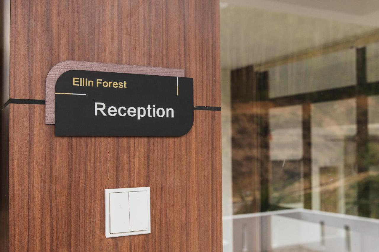 Ellin Forest Karaoke&Pool Resort Bukit Tinggi Bentong Exterior foto
